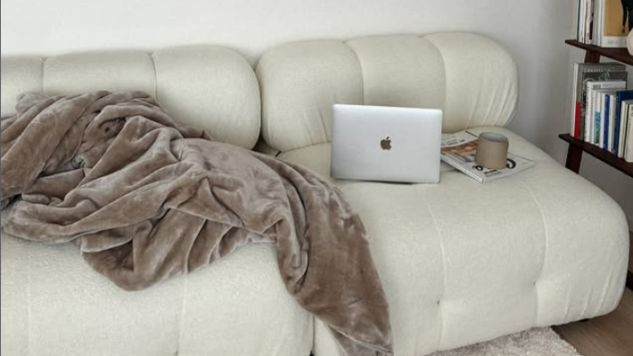 INDOORPLUS|お客様投稿(【ソファ】クリーム色おしゃれ 選べる3素材)