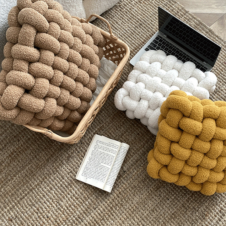 【クッション】モチモチ ラムフリース 編み式