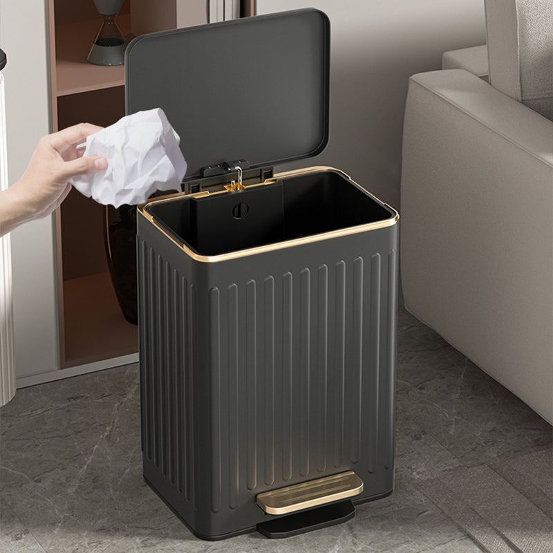 【ゴミ箱】ペダル付き スタイリッシュ