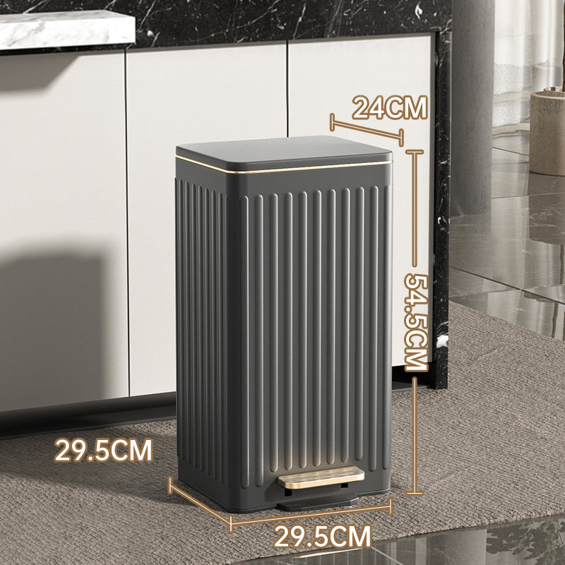 【ゴミ箱】ペダル付き スタイリッシュ