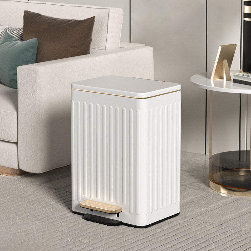 【ゴミ箱】ペダル付き スタイリッシュ