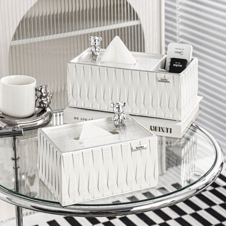 【ティッシュケース】高級感 シンプルホワイト クマちゃん付き