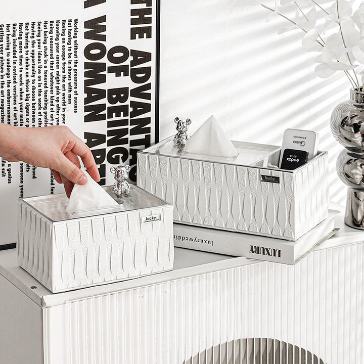 【ティッシュケース】高級感 シンプルホワイト クマちゃん付き