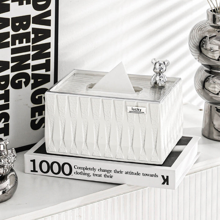 【ティッシュケース】高級感 シンプルホワイト クマちゃん付き