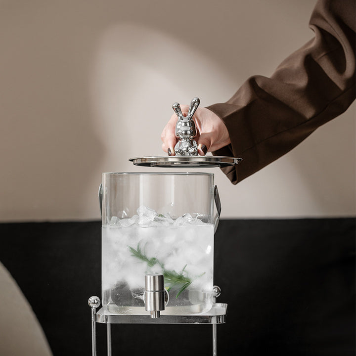 【コーヒーカップ・ティーカップ】おしゃれ 兎の一休み