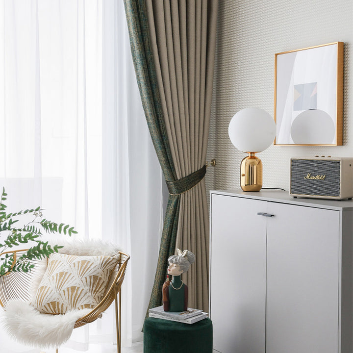 【ドレープカーテン】高級感 緑とブラウンの組み合わせ