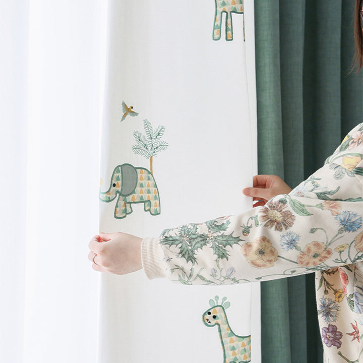 【ドレープカーテン】アニメ動物絵 緑