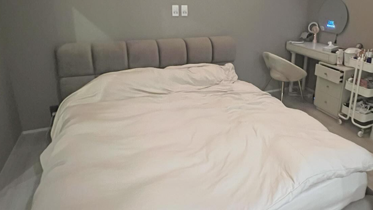 INDOORPLUS｜お客様投稿（【ベッド】フランス風 パフ型）