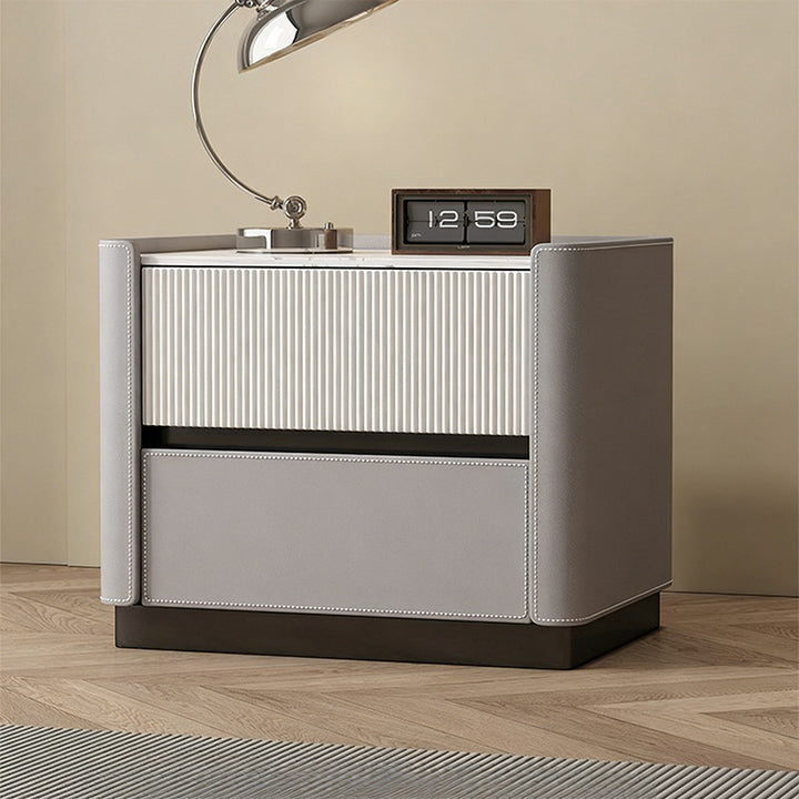 【ナイトテーブル】リブデザイン 上品 静かな佇まい