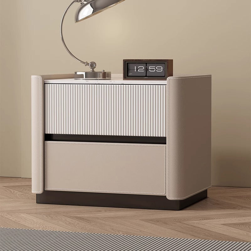 【ナイトテーブル】リブデザイン 上品 静かな佇まい