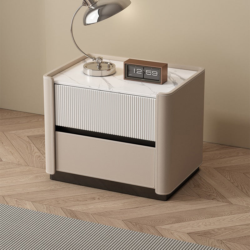 【ナイトテーブル】リブデザイン 上品 静かな佇まい