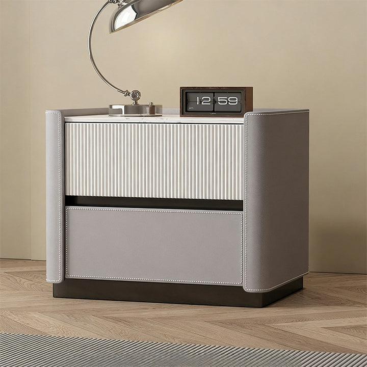 【ナイトテーブル】リブデザイン 上品 静かな佇まい