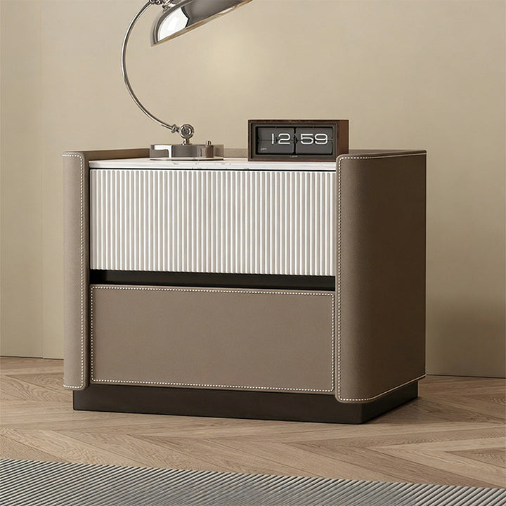 【ナイトテーブル】リブデザイン 上品 静かな佇まい