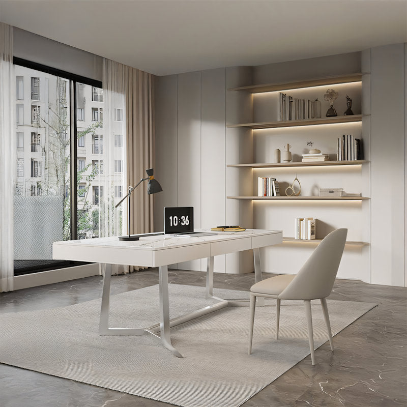 【デスク】クリームトーン 洗練 清潔感