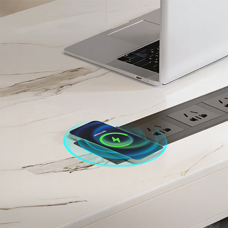 【デスク】クリームトーン 洗練 清潔感