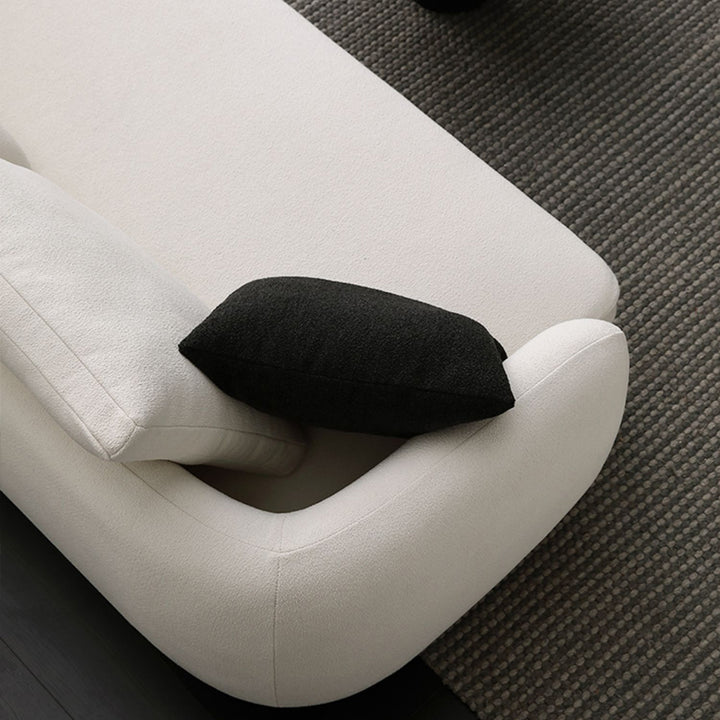 INDOORPLUS公式/上質な素材と独特の深みが魅力のソファー インテリアに上品さを加える