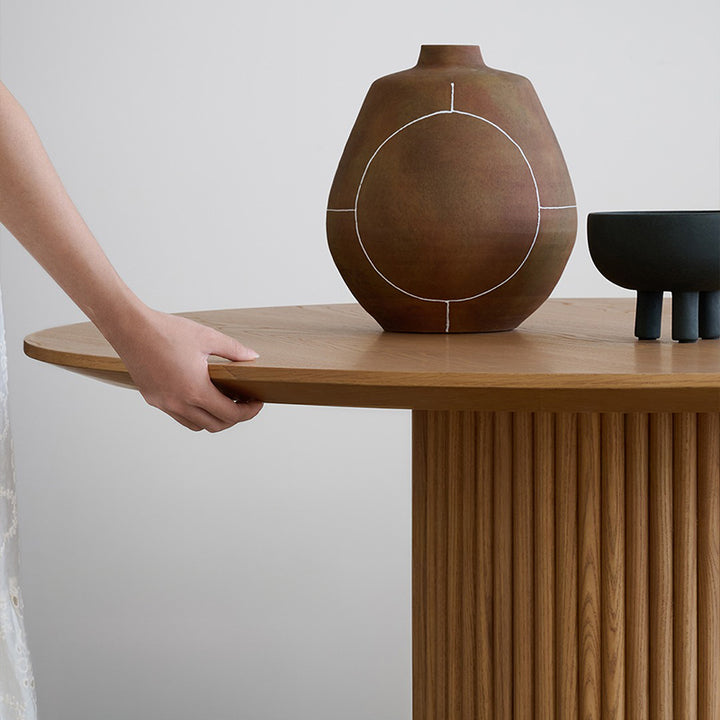 【ダイニングテーブル】シルエットデザイン