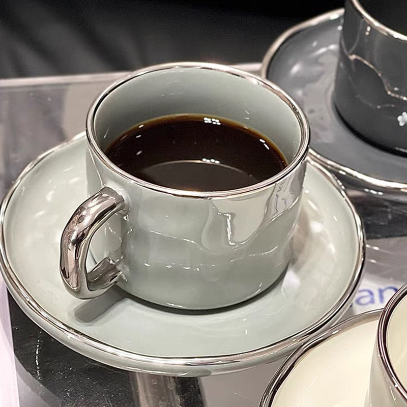 【コーヒーカップ・ティーカップ】光沢感 セラミック 上品