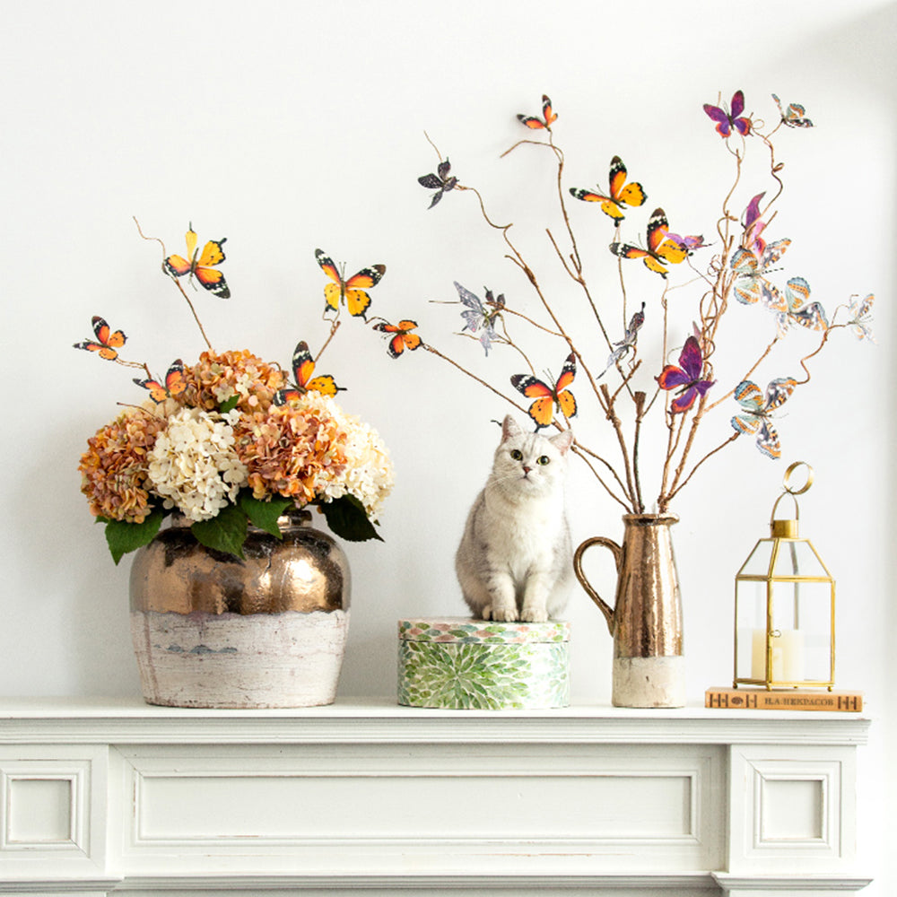 手描きガラス花瓶 蝶と木の葉 手描きガラス花瓶 蝶と木の葉 手描きガラス花瓶 蝶と木の葉